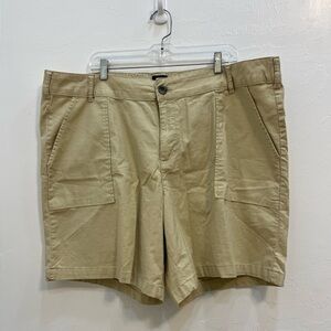 Lee  Men's Cargo Shorts Waist City Beige Size 22W‎